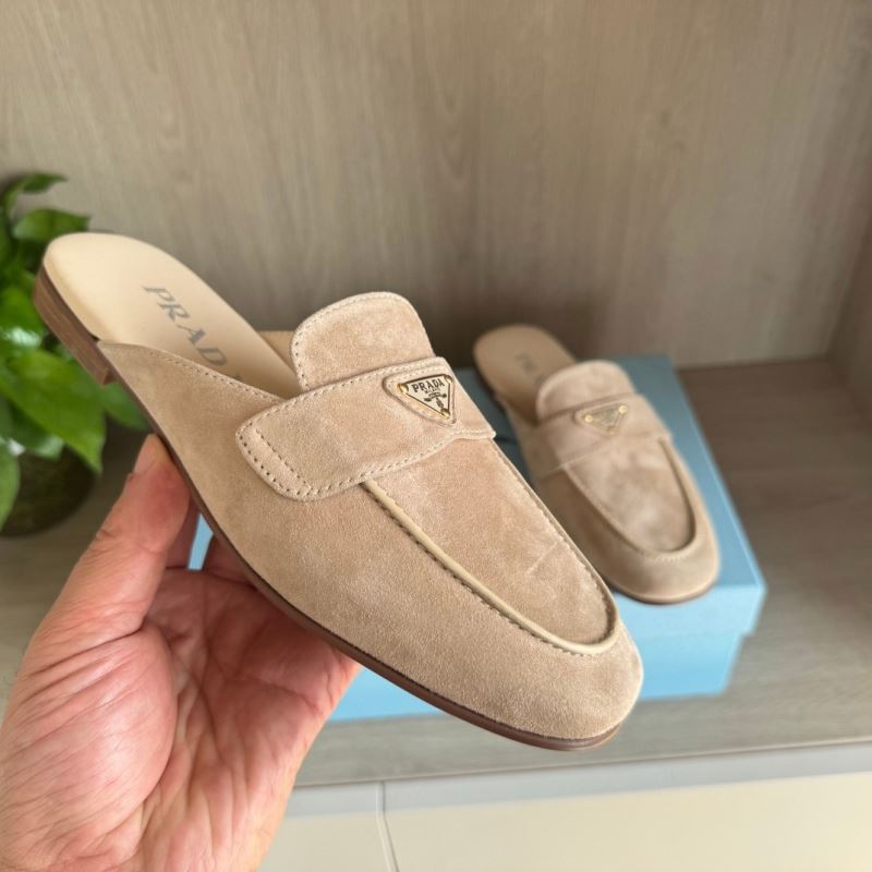 Pra*a slippers